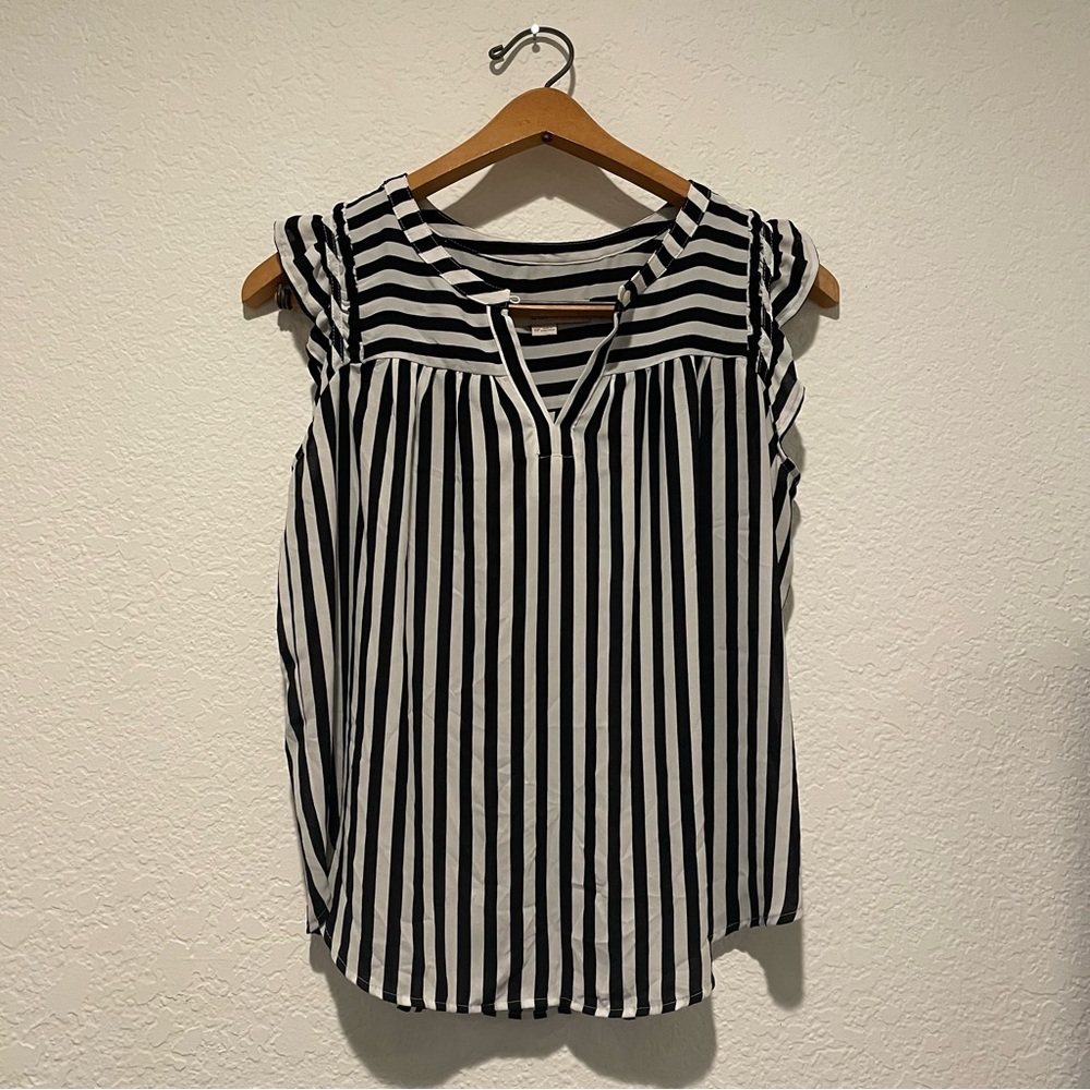 LOFT Petite Women’s Black and White Striped Tank Blouse